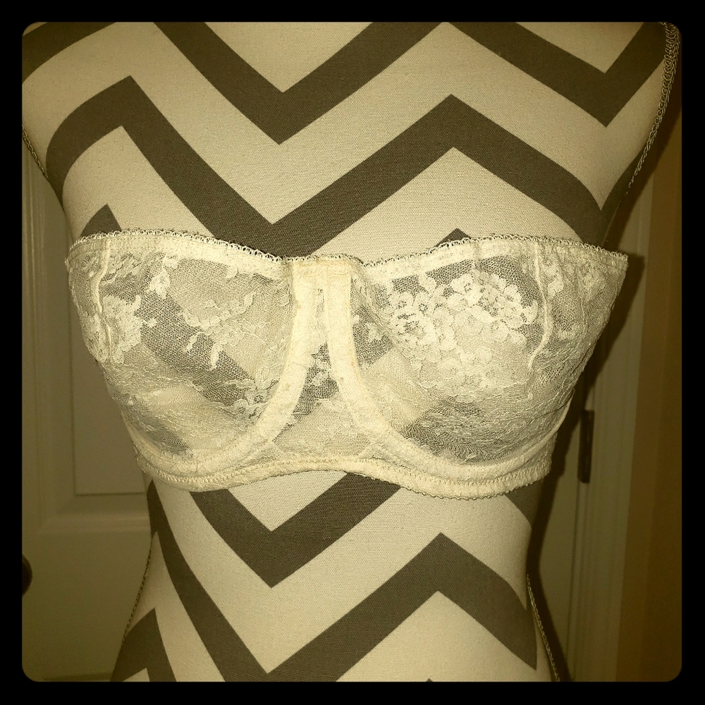 Designer's Collection By Formfit Strapless Bra